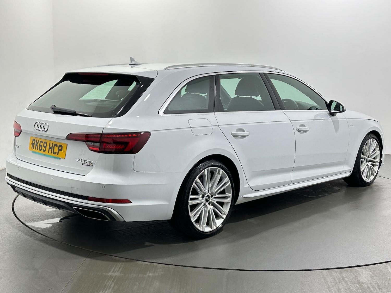 Used Audi A4 2019 for sale - 77290929: Photo 8