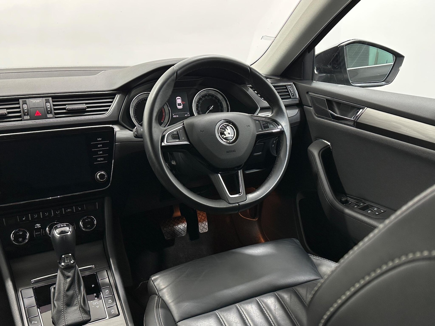 Used Skoda Superb 2019 for sale - 77053955: Photo 11