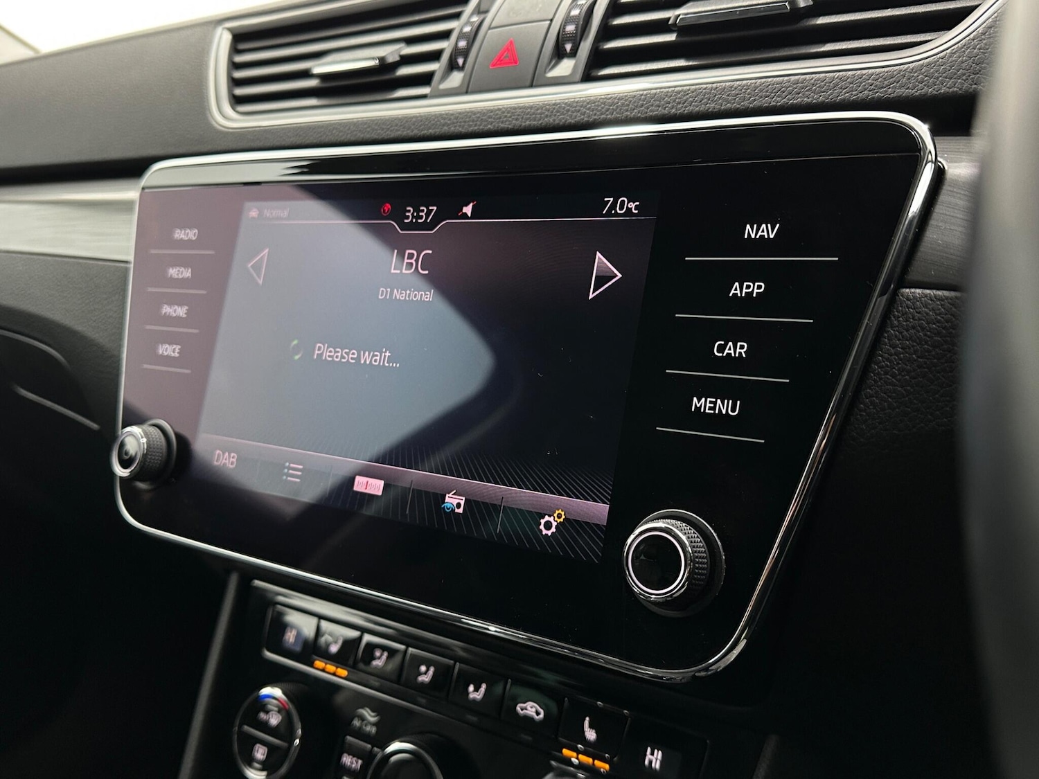 Used Skoda Superb 2019 for sale - 77053955: Photo 25