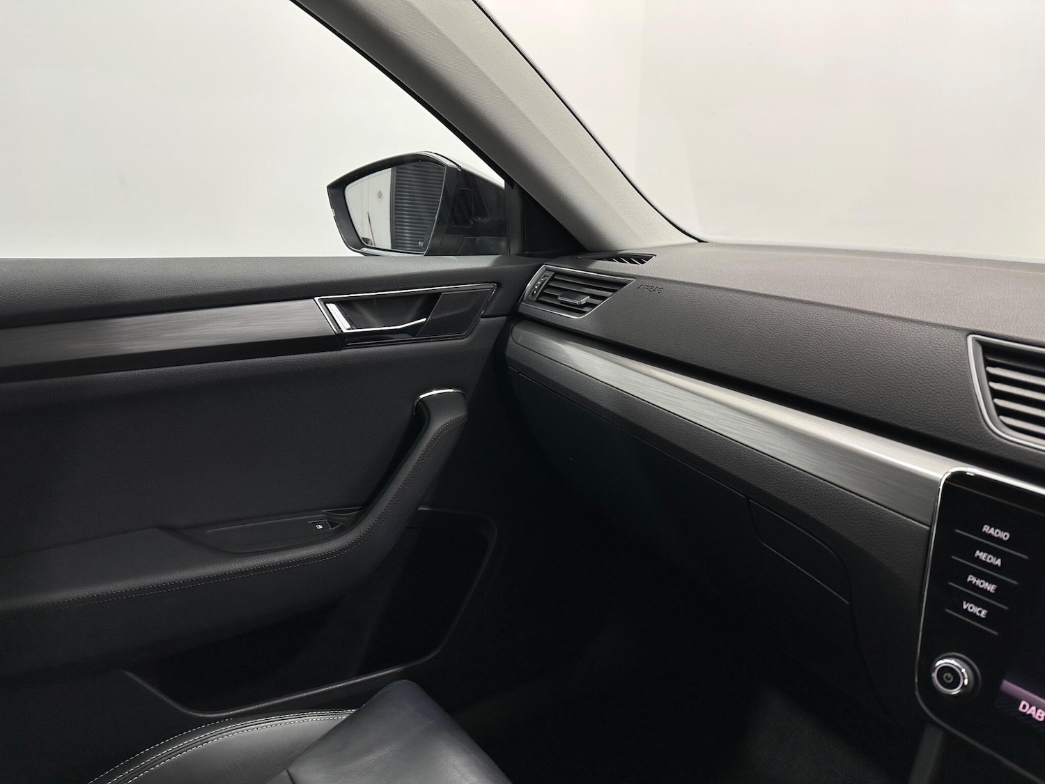 Used Skoda Superb 2019 for sale - 77053955: Photo 26