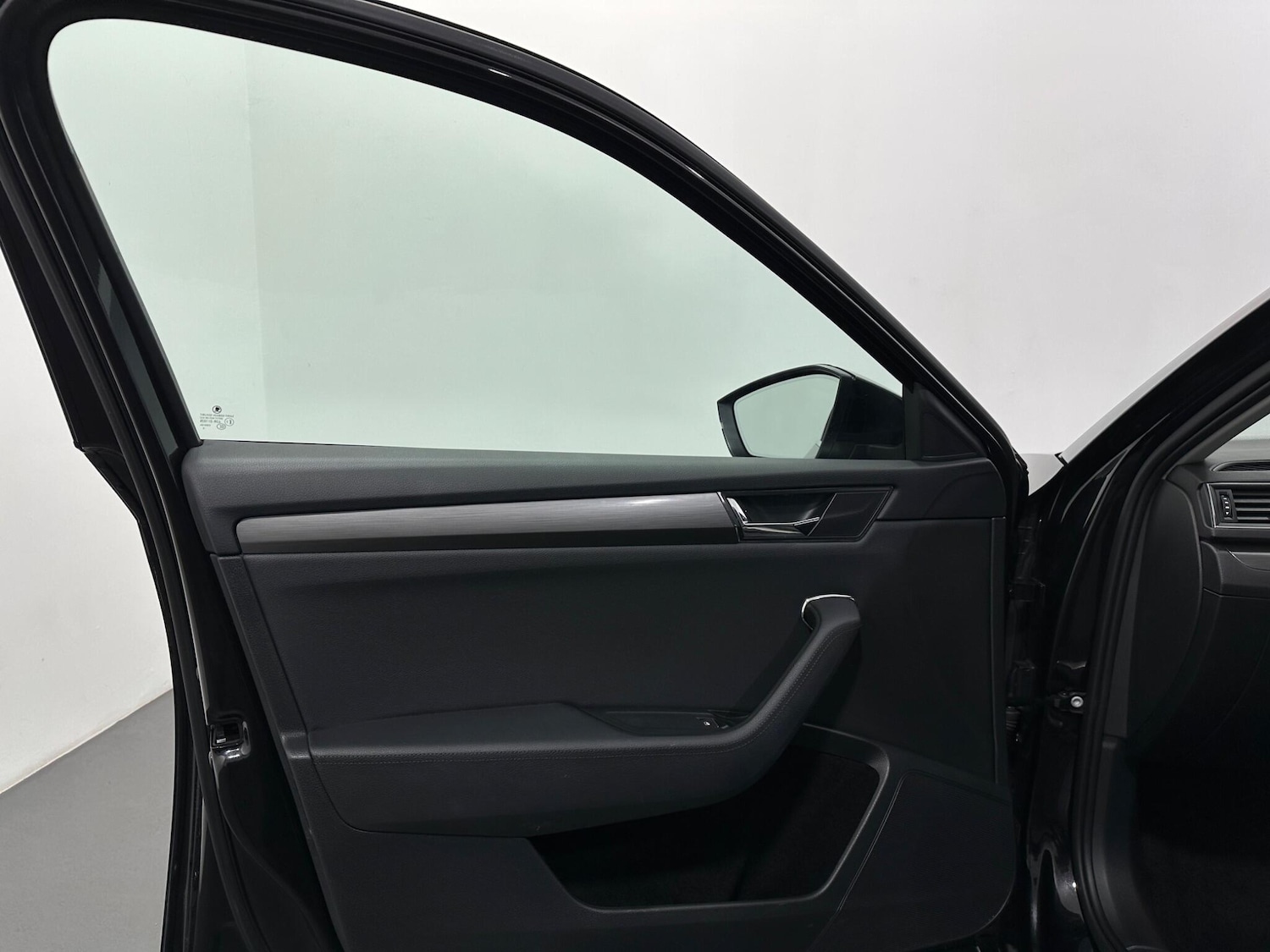 Used Skoda Superb 2019 for sale - 77053955: Photo 37