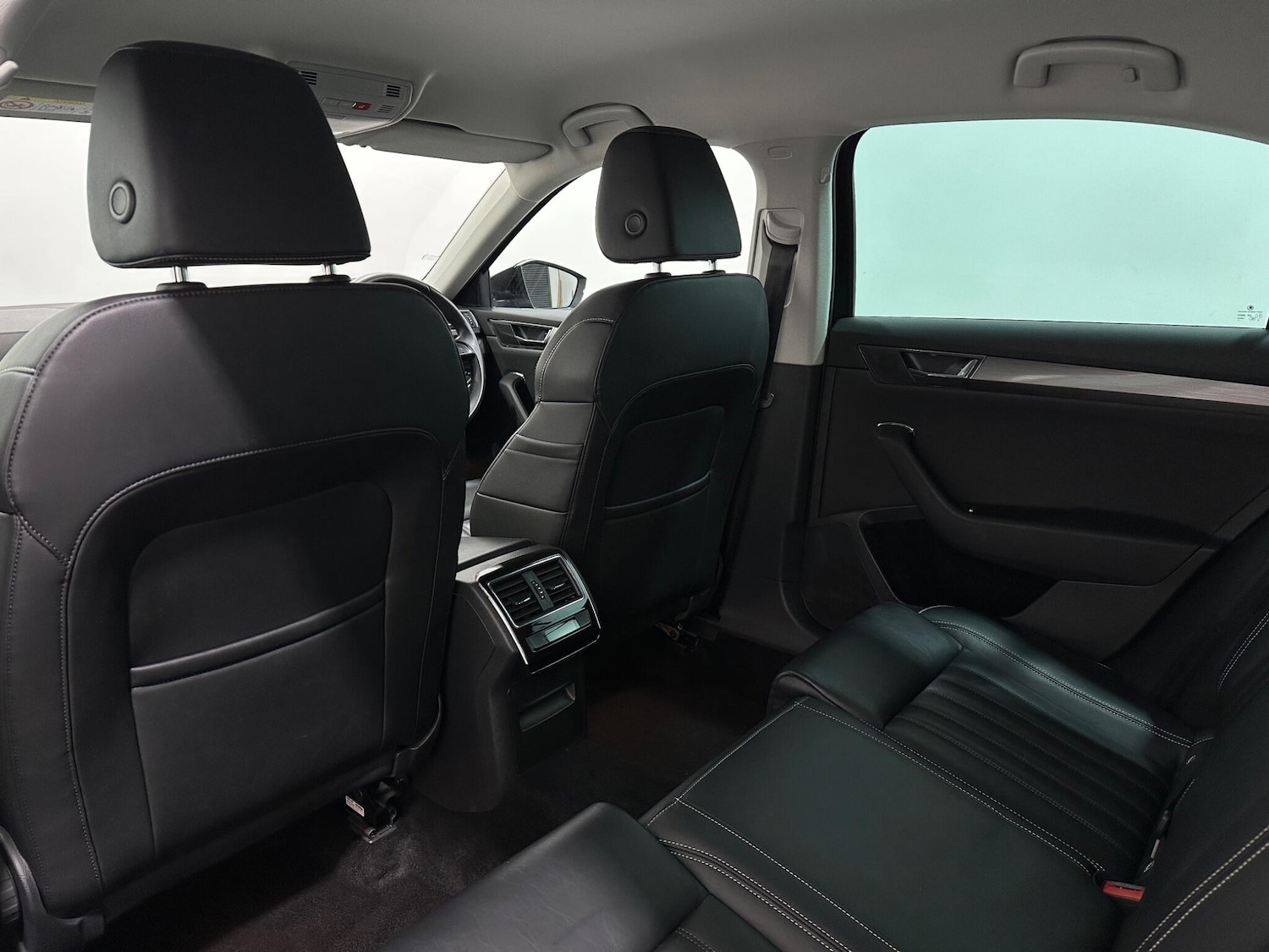 Used Skoda Superb 2019 for sale - 77053955: Photo 38