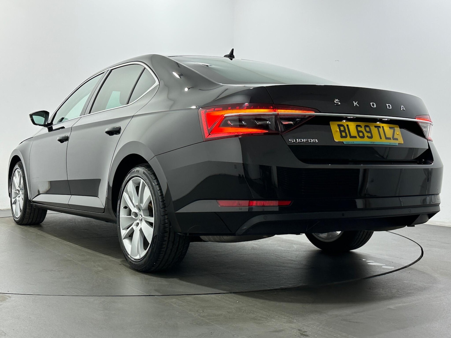 Used Skoda Superb 2019 for sale - 77053955: Photo 49