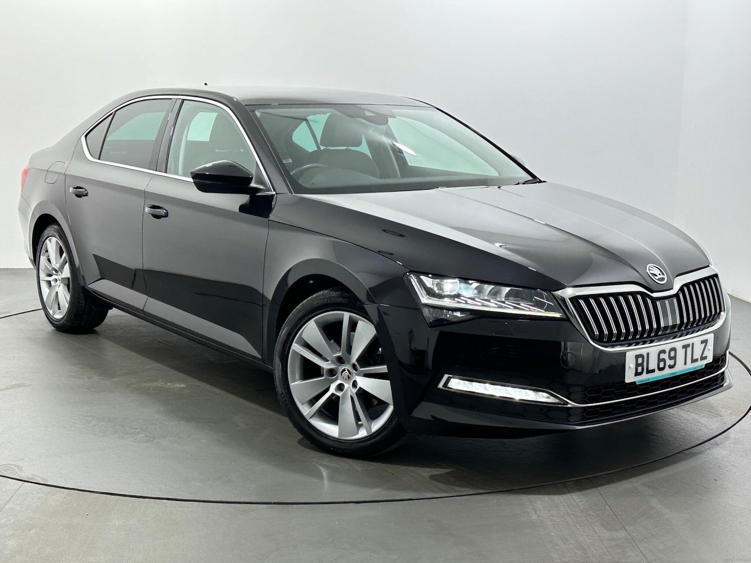Used Skoda Superb 2019 for sale - 77053955: Photo 53