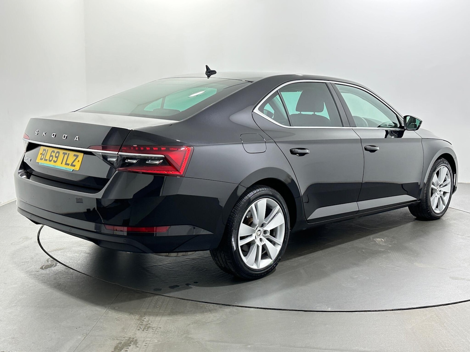 Used Skoda Superb 2019 for sale - 77053955: Photo 8