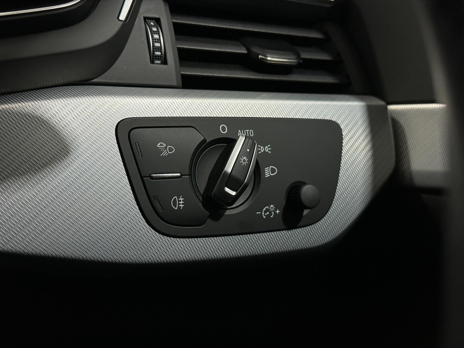 Used Audi A4 2020 for sale - 76878854: Photo 18