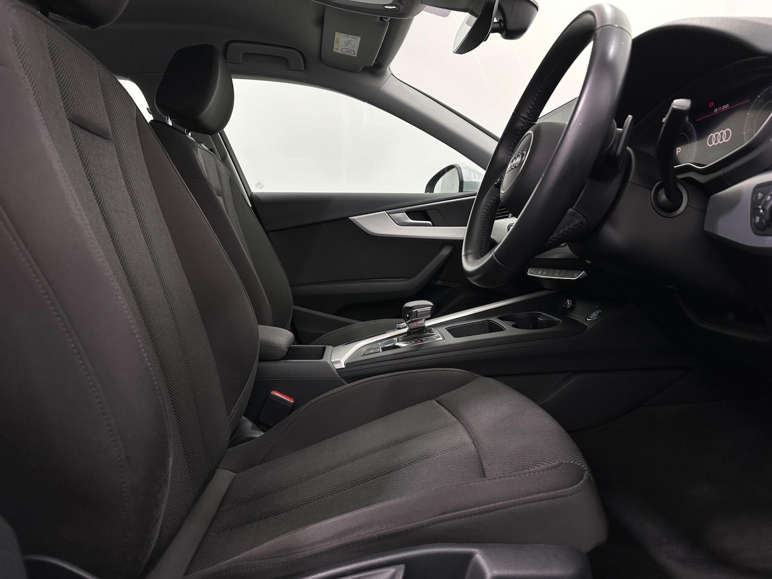 Used Audi A4 2020 for sale - 76878854: Photo 31