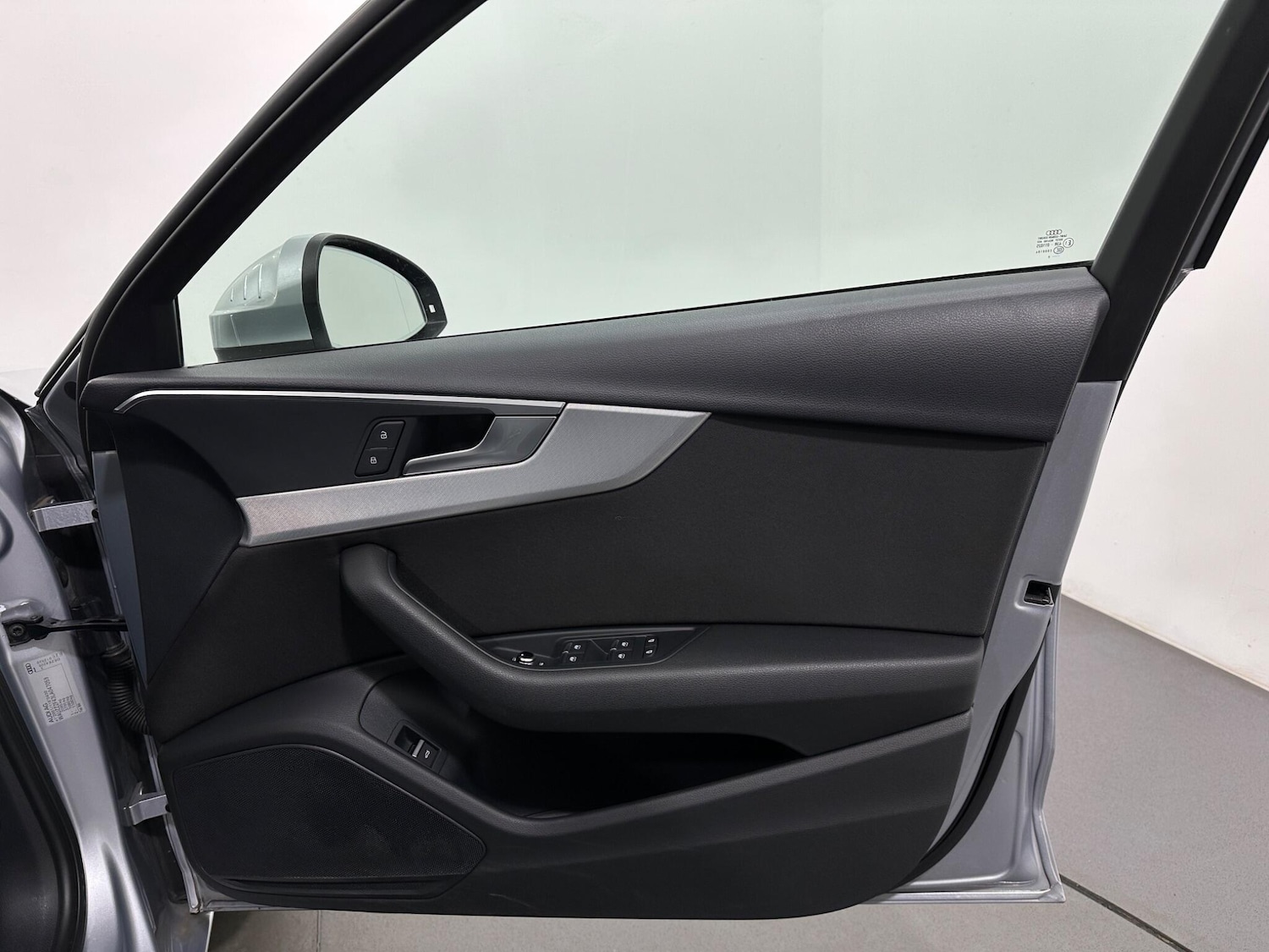 Used Audi A4 2020 for sale - 76878854: Photo 33