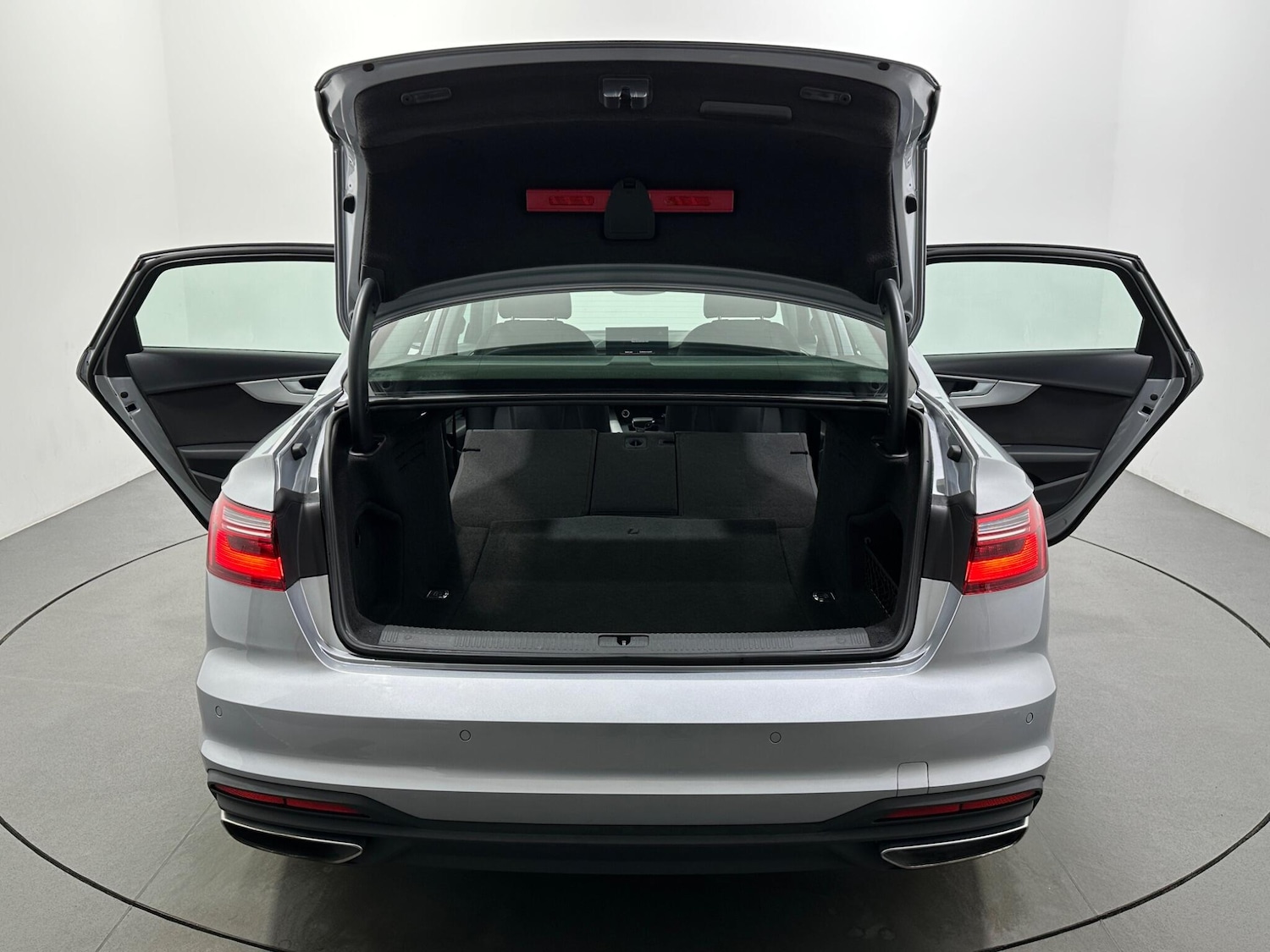 Used Audi A4 2020 for sale - 76878854: Photo 43