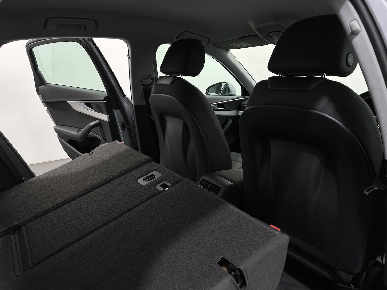 Used Audi A4 2020 for sale - 76878854: Photo 45