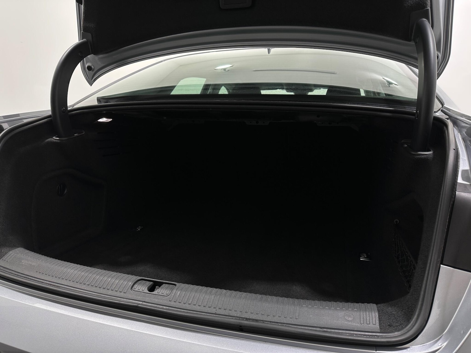 Used Audi A4 2020 for sale - 76878854: Photo 46