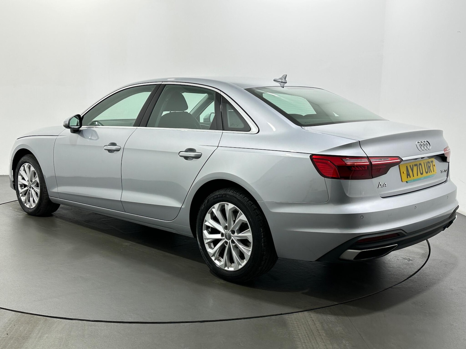 Used Audi A4 2020 for sale - 76878854: Photo 6