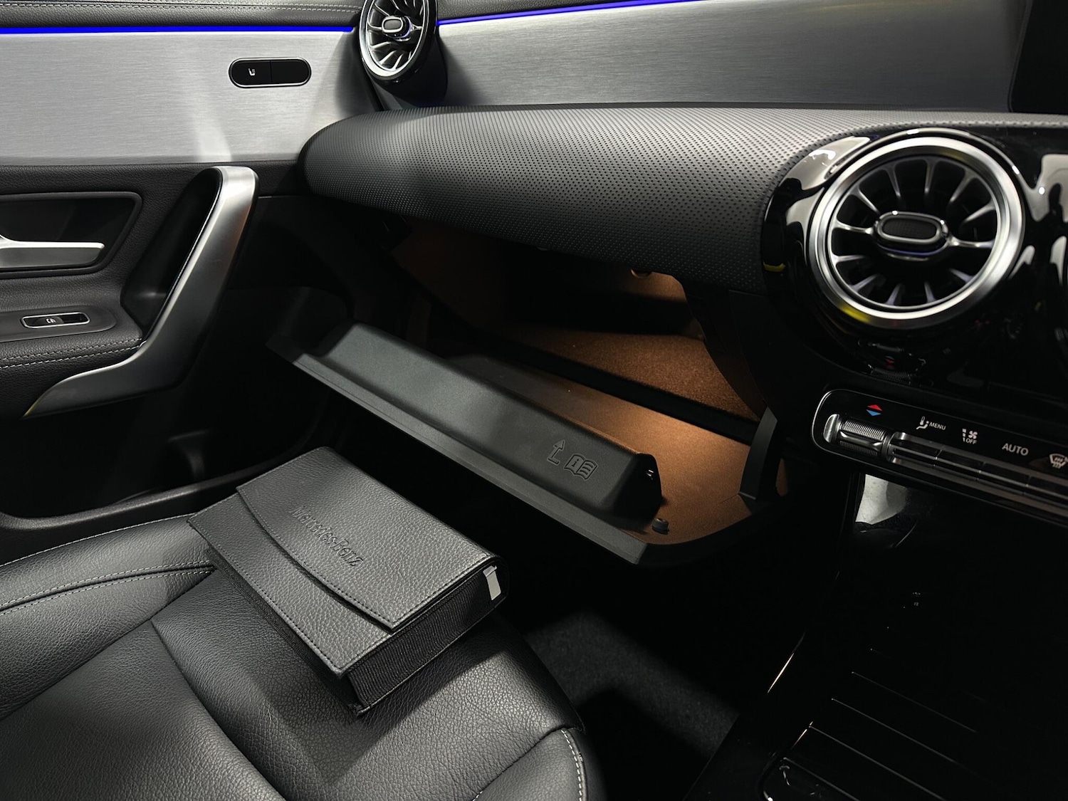 Used Mercedes-Benz CLA 2022 for sale - 77330438: Photo 30