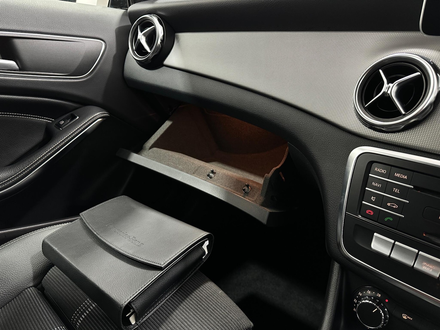 Used Mercedes-Benz GLA 2020 for sale - 77598604: Photo 28