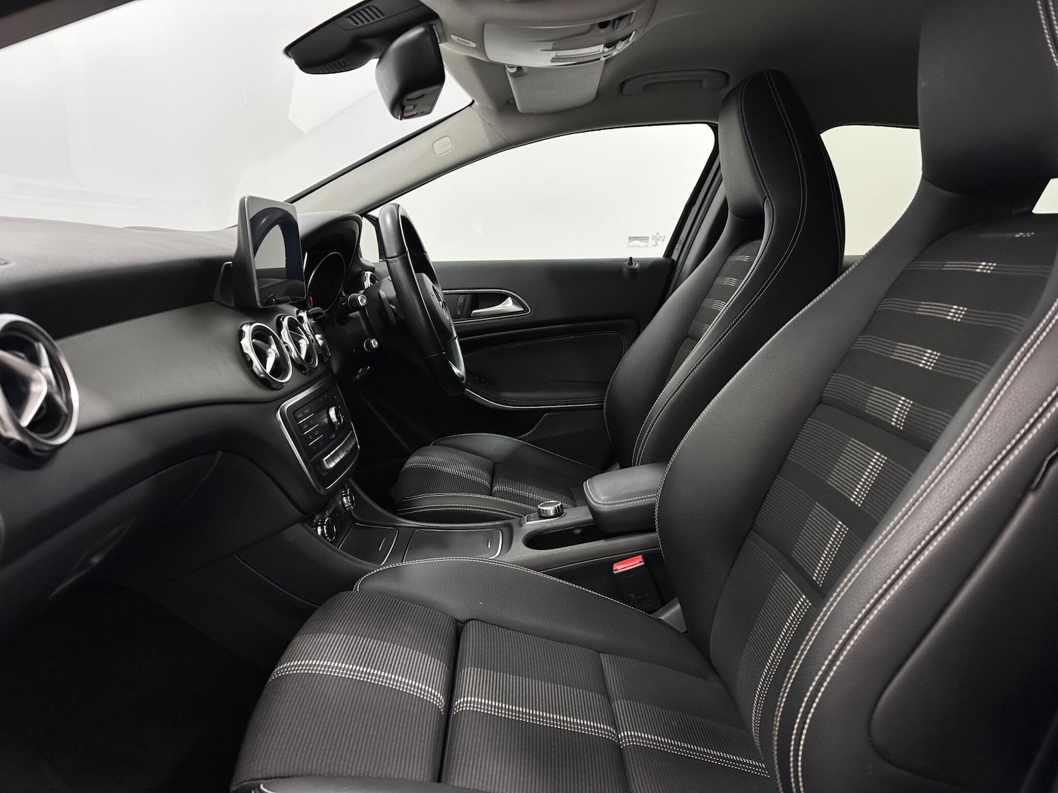 Used Mercedes-Benz GLA 2020 for sale - 77598604: Photo 35