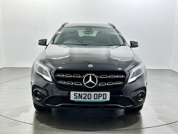 Used Mercedes-Benz GLA 2020 for sale - 77598604: Photo