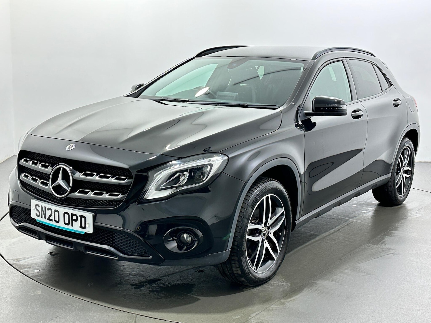 Used Mercedes-Benz GLA 2020 for sale - 77598604: Photo 4