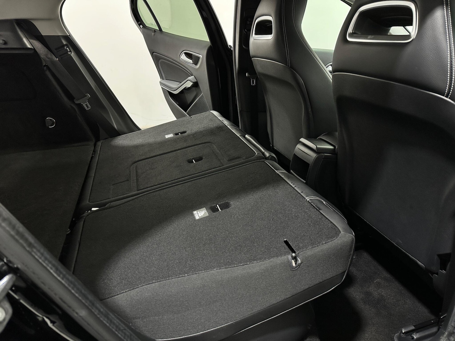 Used Mercedes-Benz GLA 2020 for sale - 77598604: Photo 46