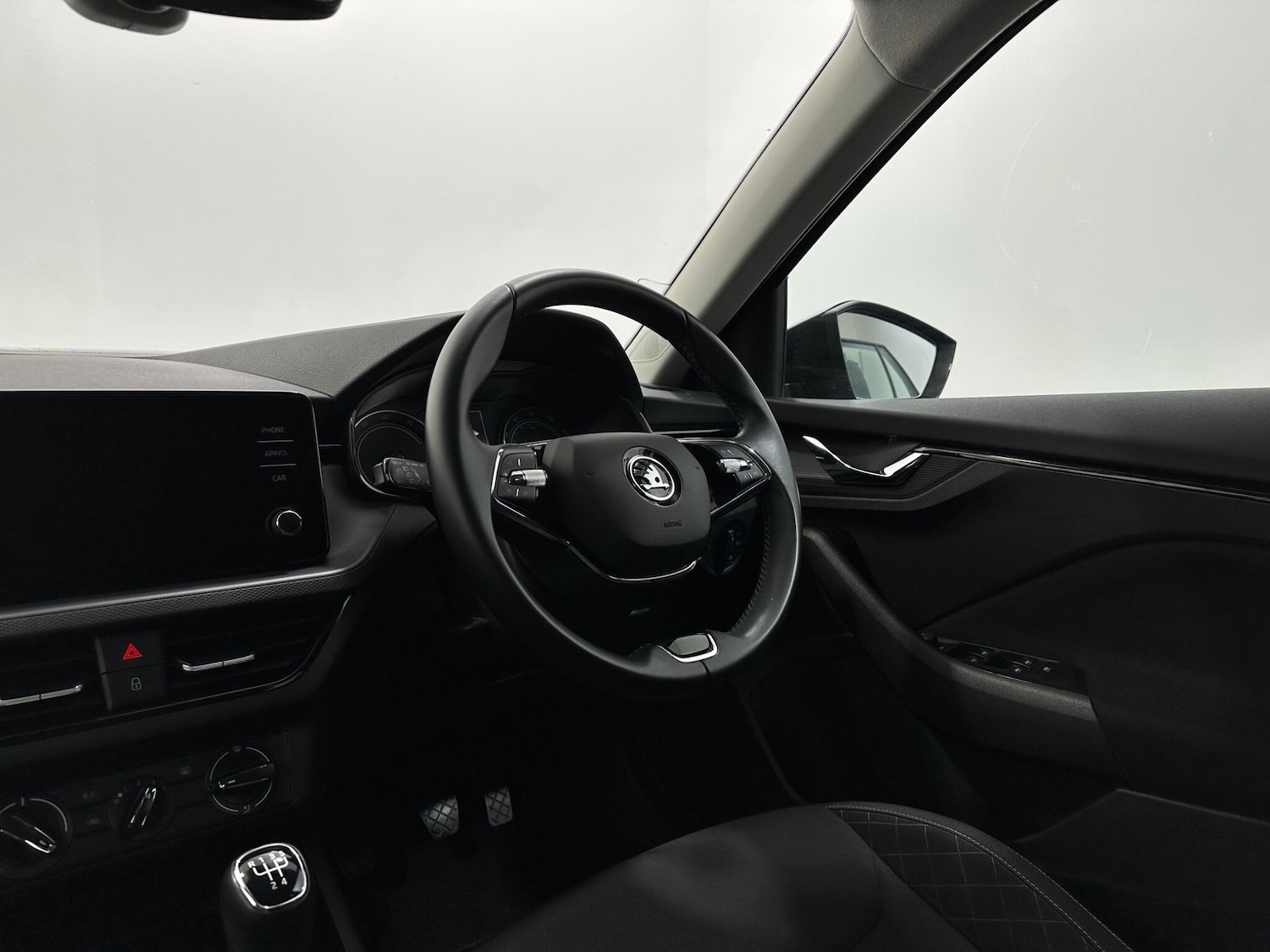 Used Skoda Kamiq 2021 for sale - 76878902: Photo 11