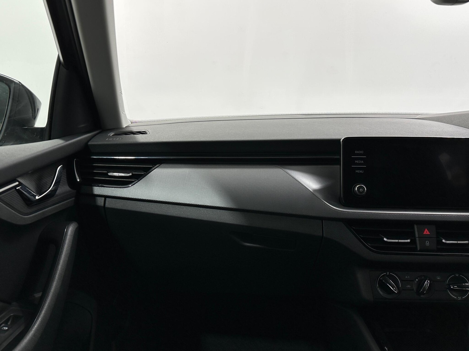 Used Skoda Kamiq 2021 for sale - 76878902: Photo 27