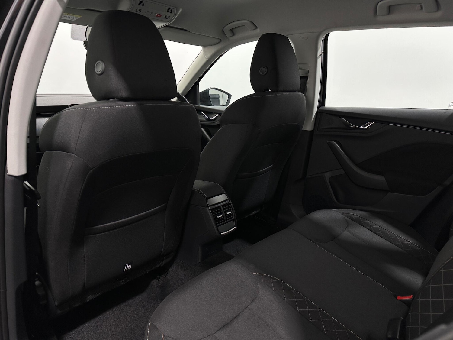 Used Skoda Kamiq 2021 for sale - 76878902: Photo 35