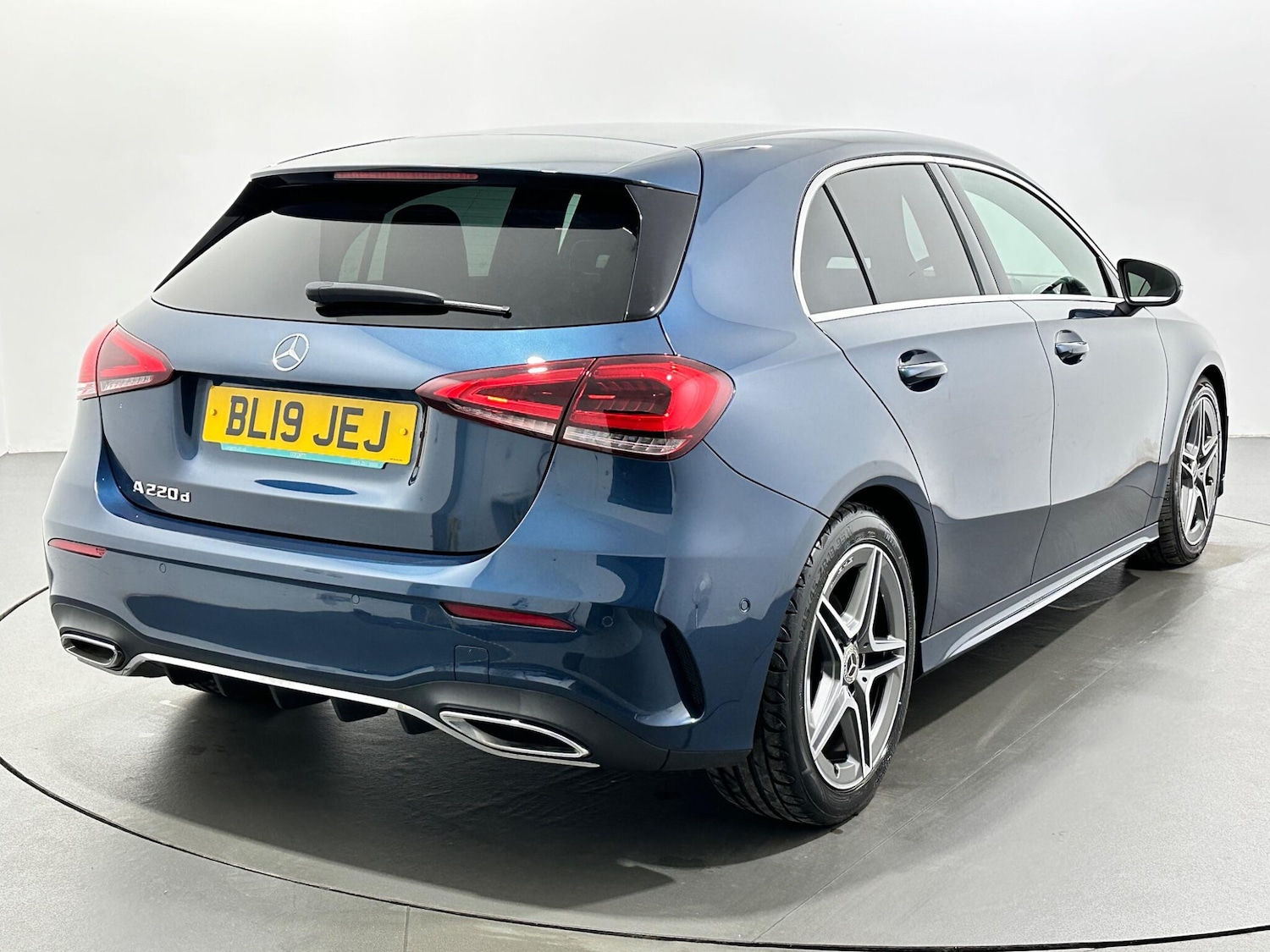 Used Mercedes-Benz A-Class 2019 for sale - 77625443: Photo 8