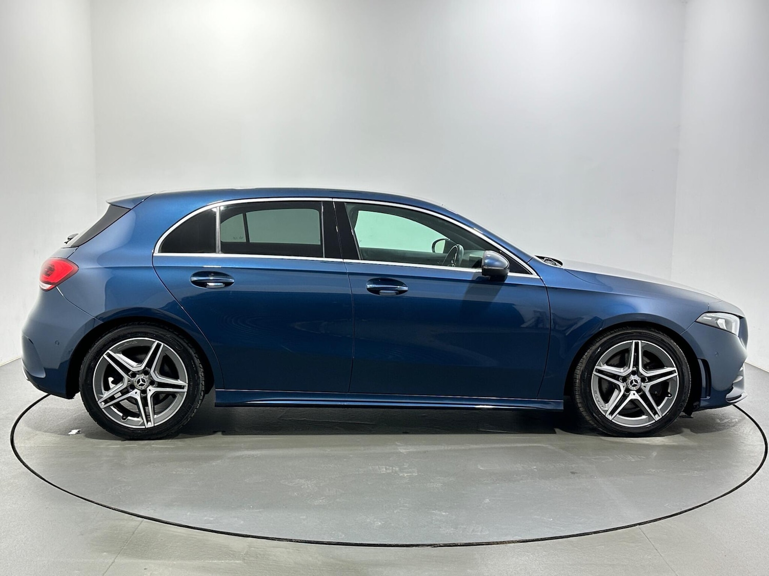 Used Mercedes-Benz A-Class 2019 for sale - 77625443: Photo 9