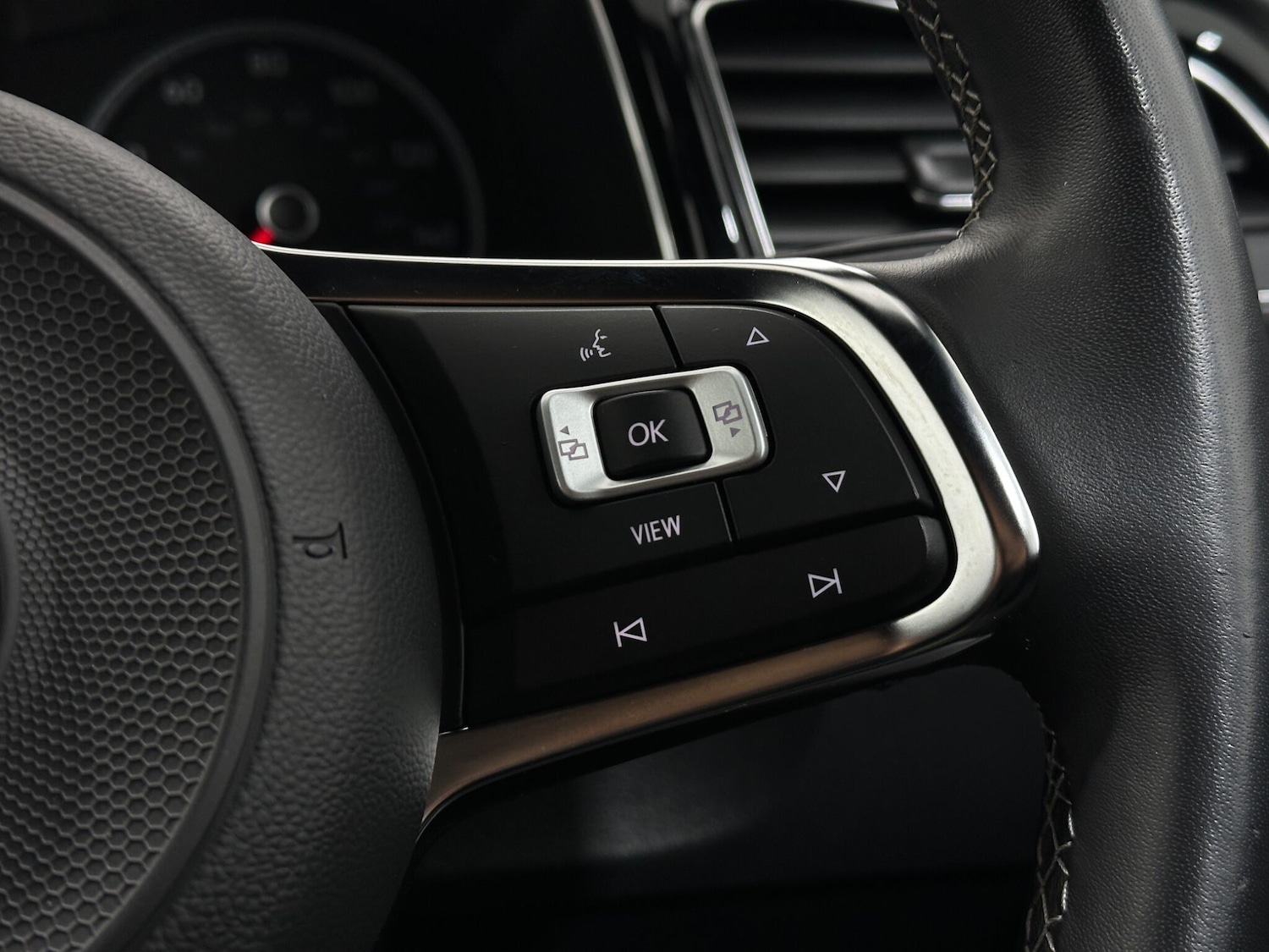 Used Volkswagen T-Roc 2022 for sale - 77387079: Photo 15