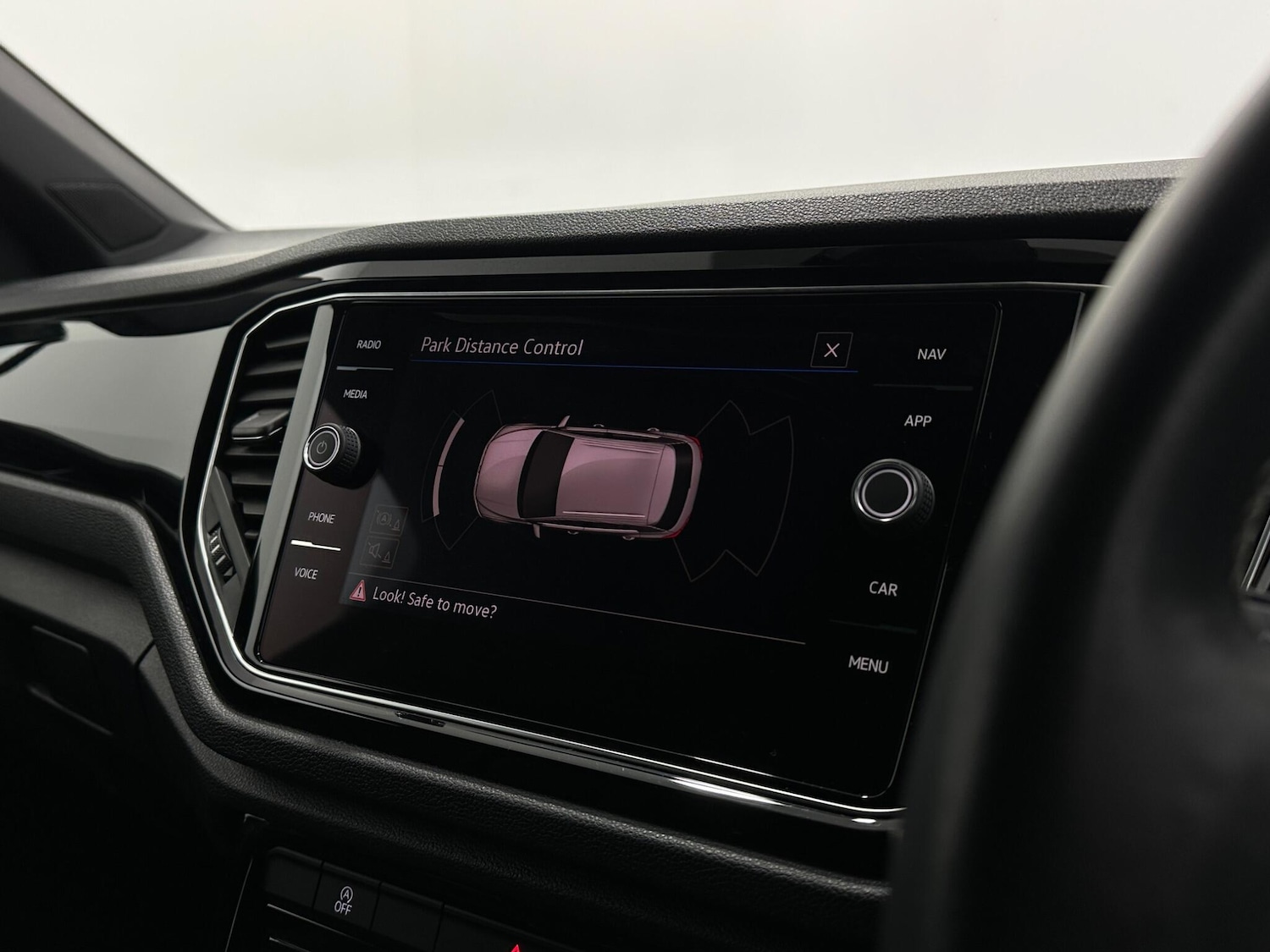 Used Volkswagen T-Roc 2022 for sale - 77387079: Photo 23