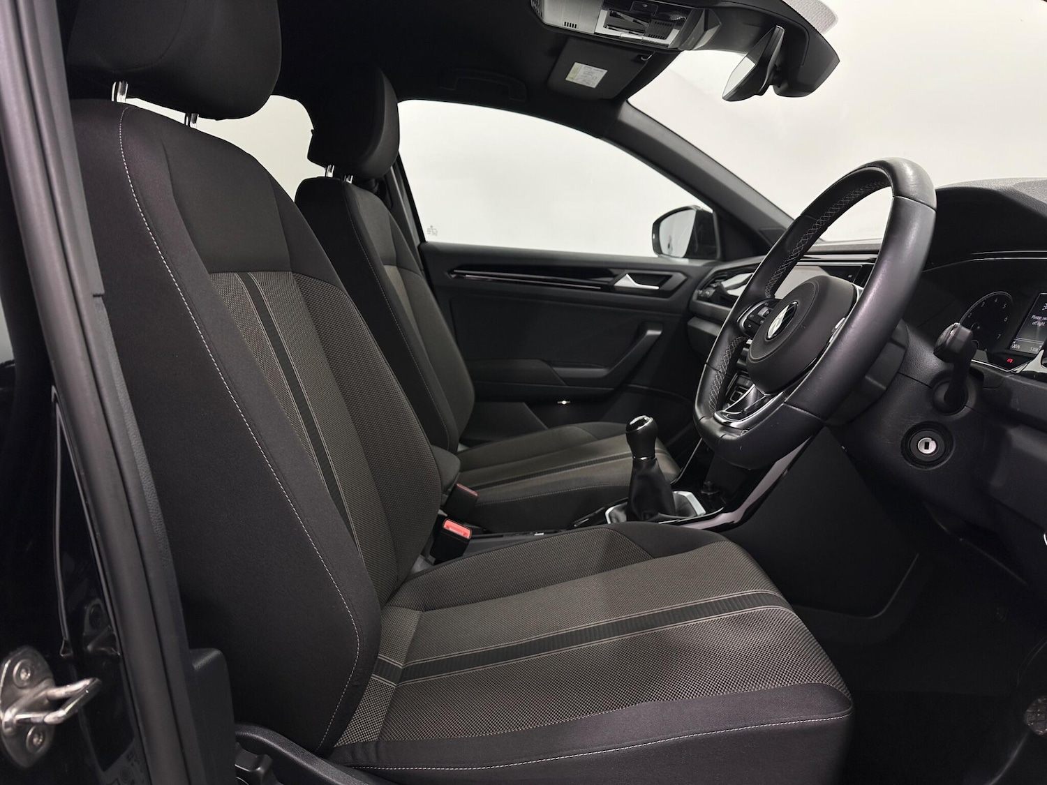 Used Volkswagen T-Roc 2022 for sale - 77387079: Photo 30