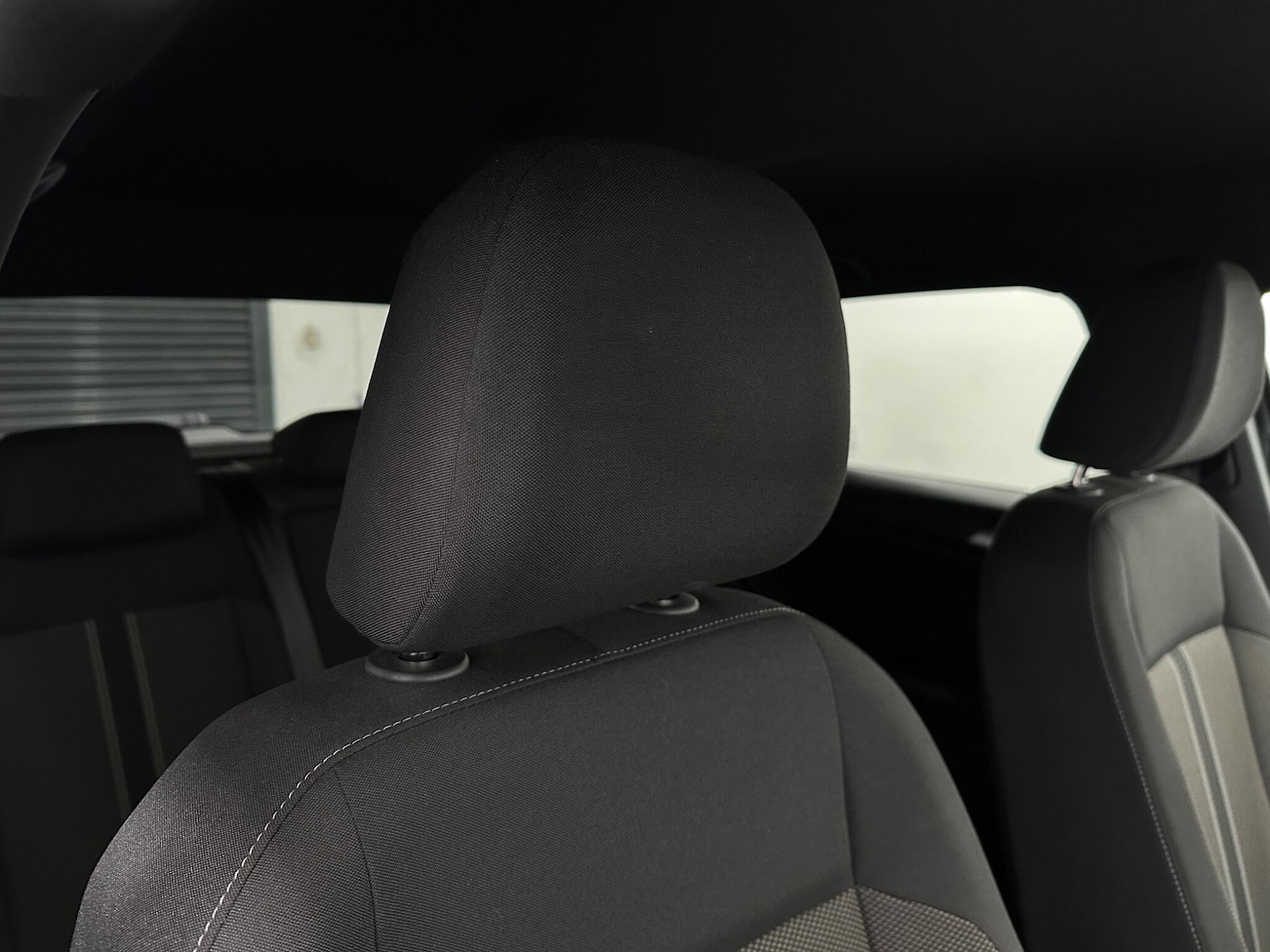 Used Volkswagen T-Roc 2022 for sale - 77387079: Photo 32