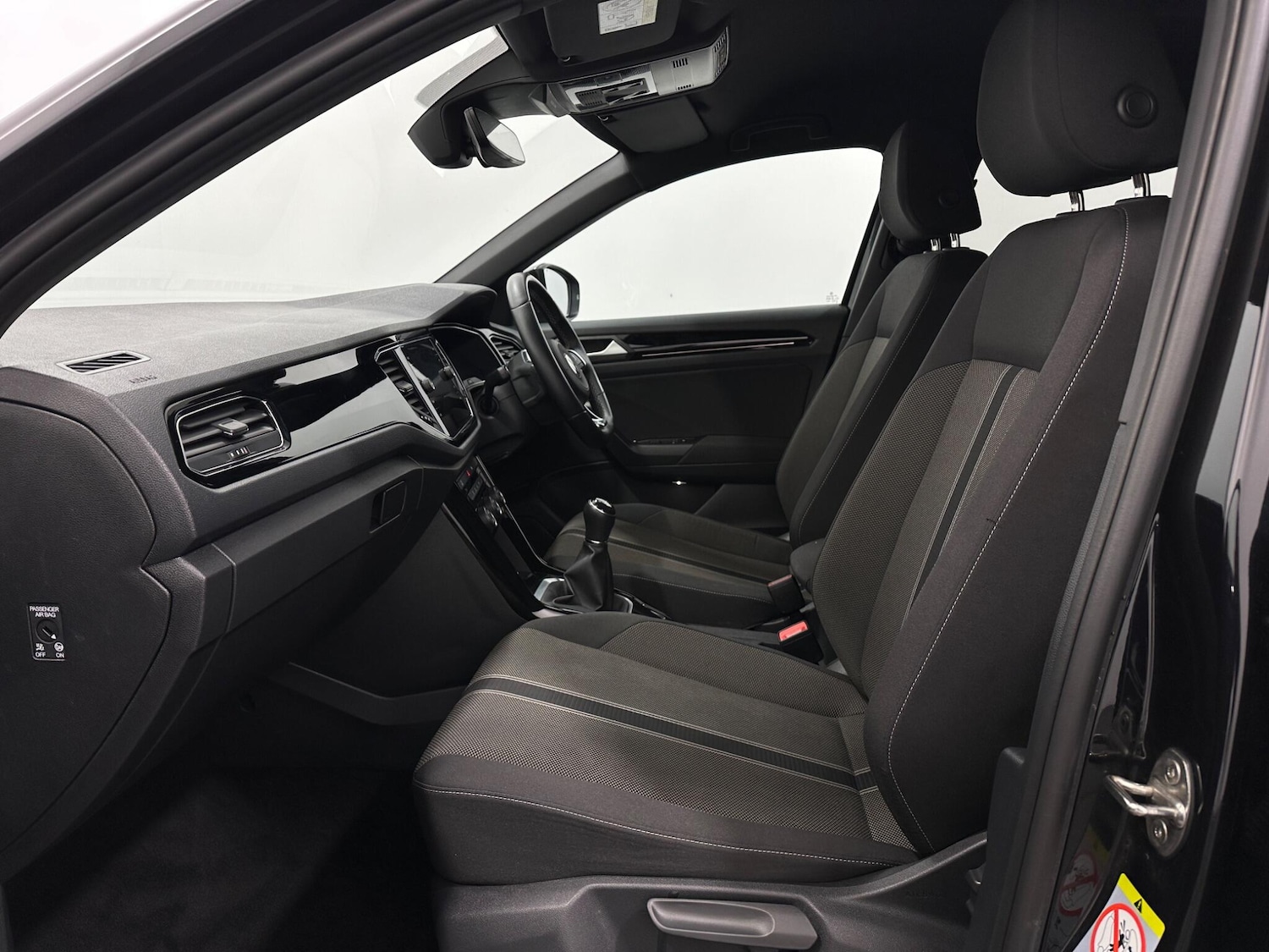 Used Volkswagen T-Roc 2022 for sale - 77387079: Photo 34