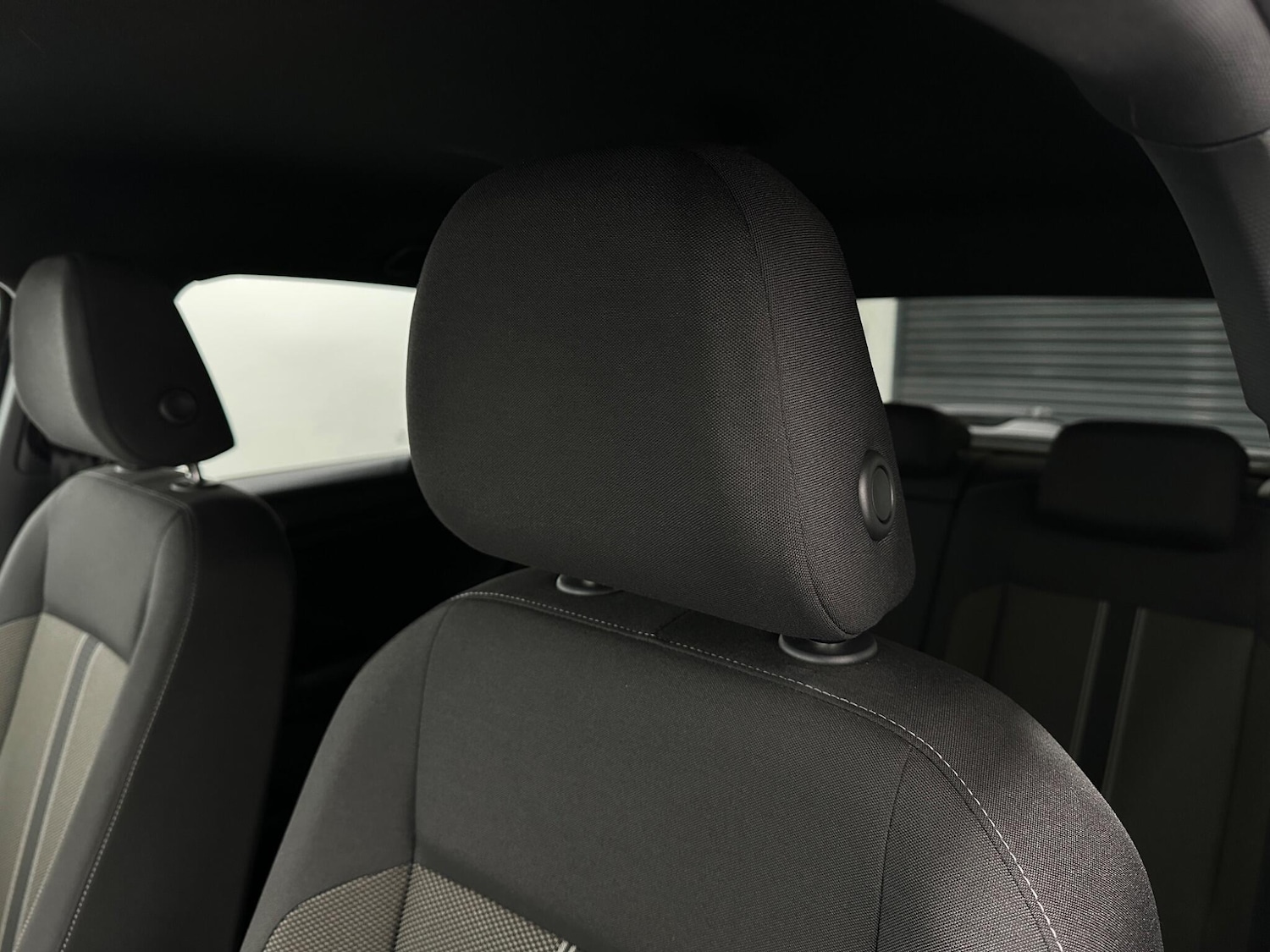 Used Volkswagen T-Roc 2022 for sale - 77387079: Photo 36