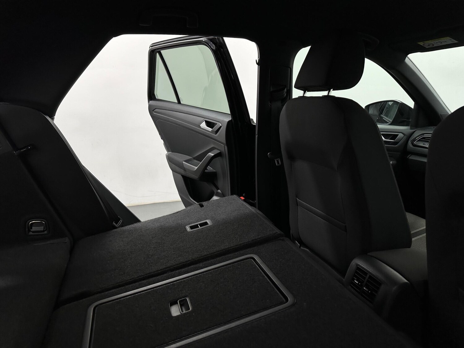 Used Volkswagen T-Roc 2022 for sale - 77387079: Photo 46