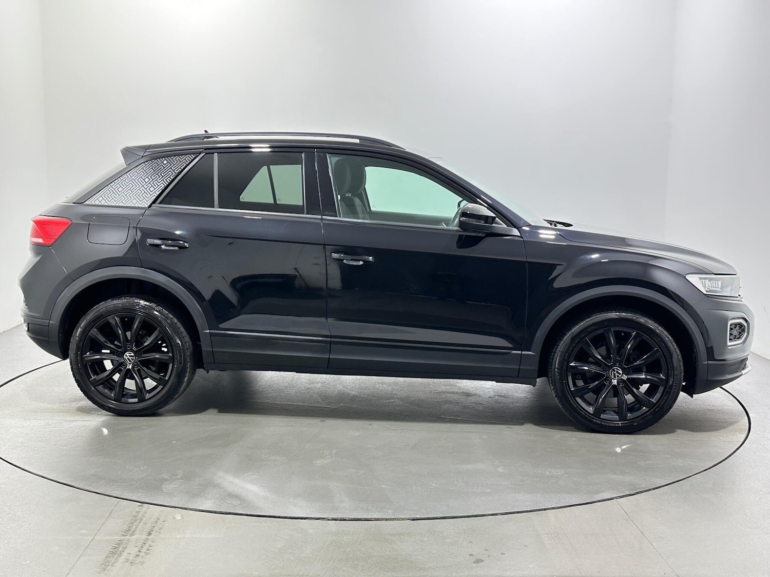 Used Volkswagen T-Roc 2022 for sale - 77387079: Photo 9