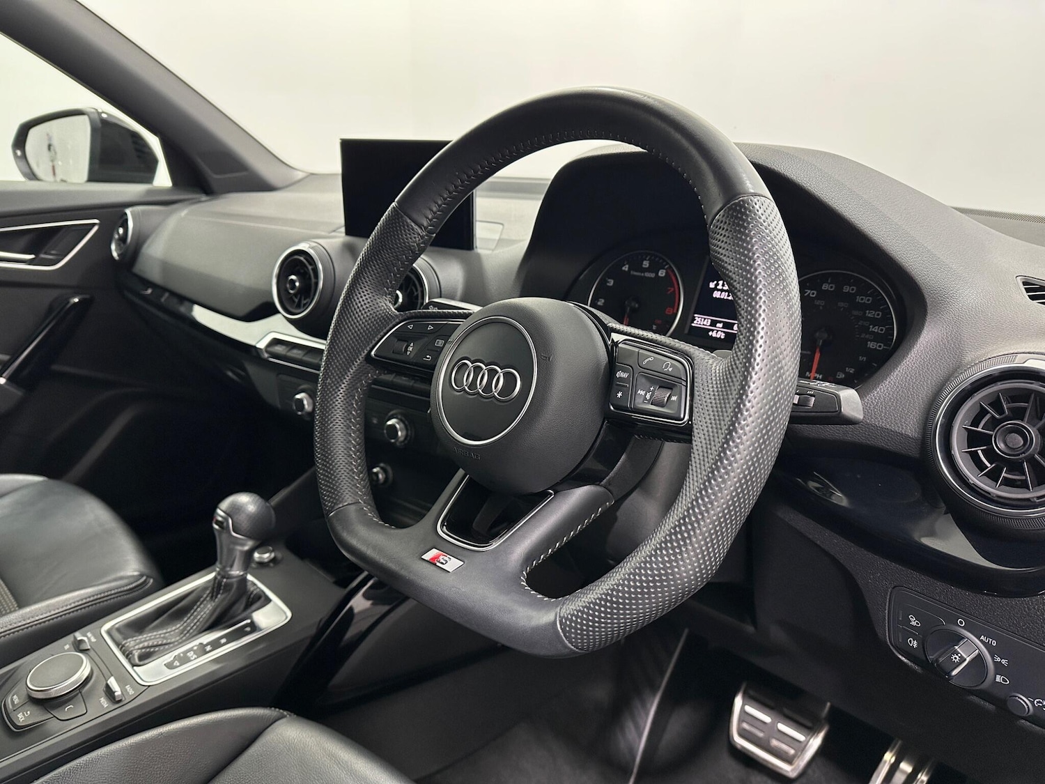 Used Audi Q2 2020 for sale - 77144643: Photo 10