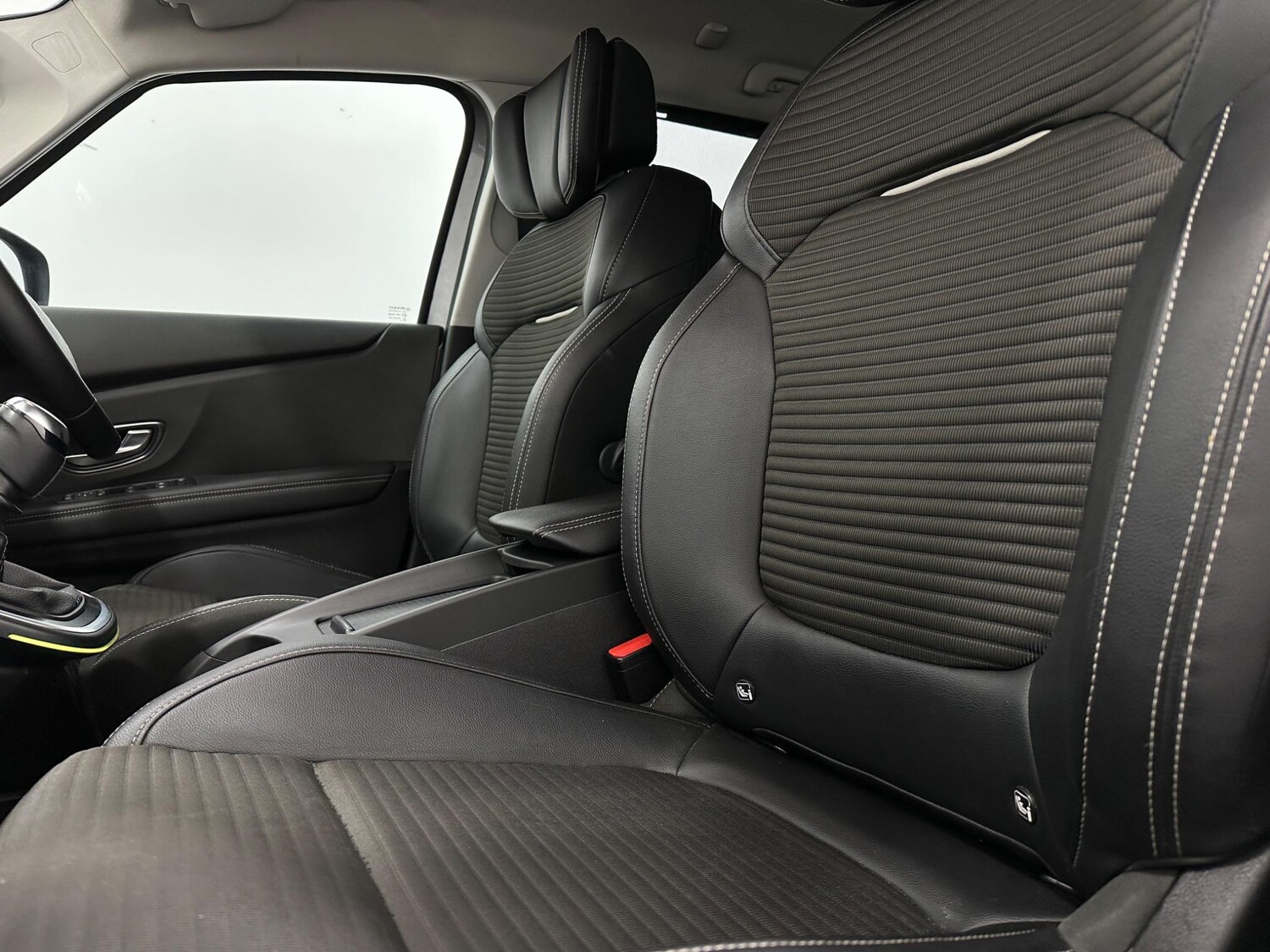 Used Renault Scenic 2017 for sale - 78156513: Photo 35