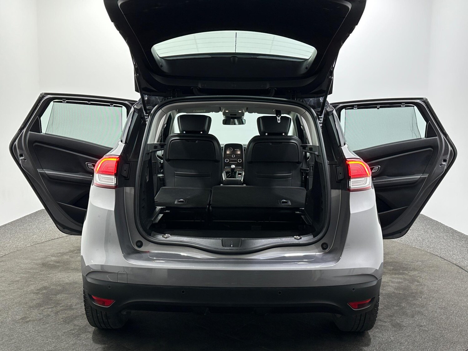 Used Renault Scenic 2017 for sale - 78156513: Photo 45