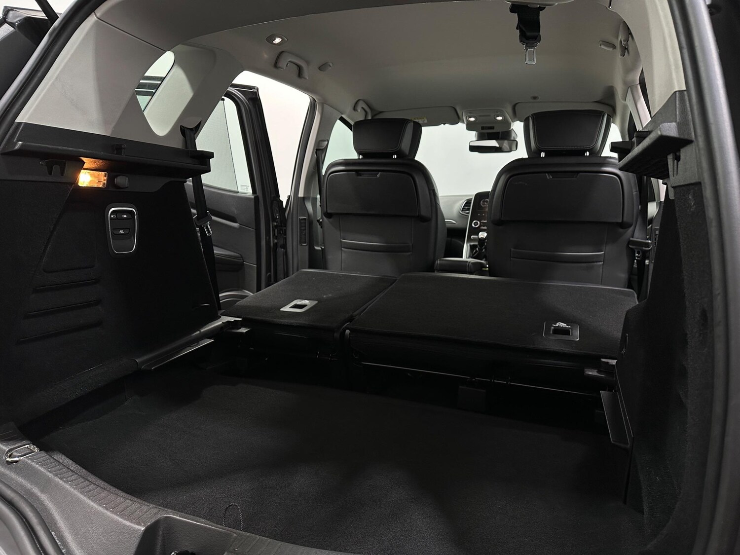 Used Renault Scenic 2017 for sale - 78156513: Photo 46