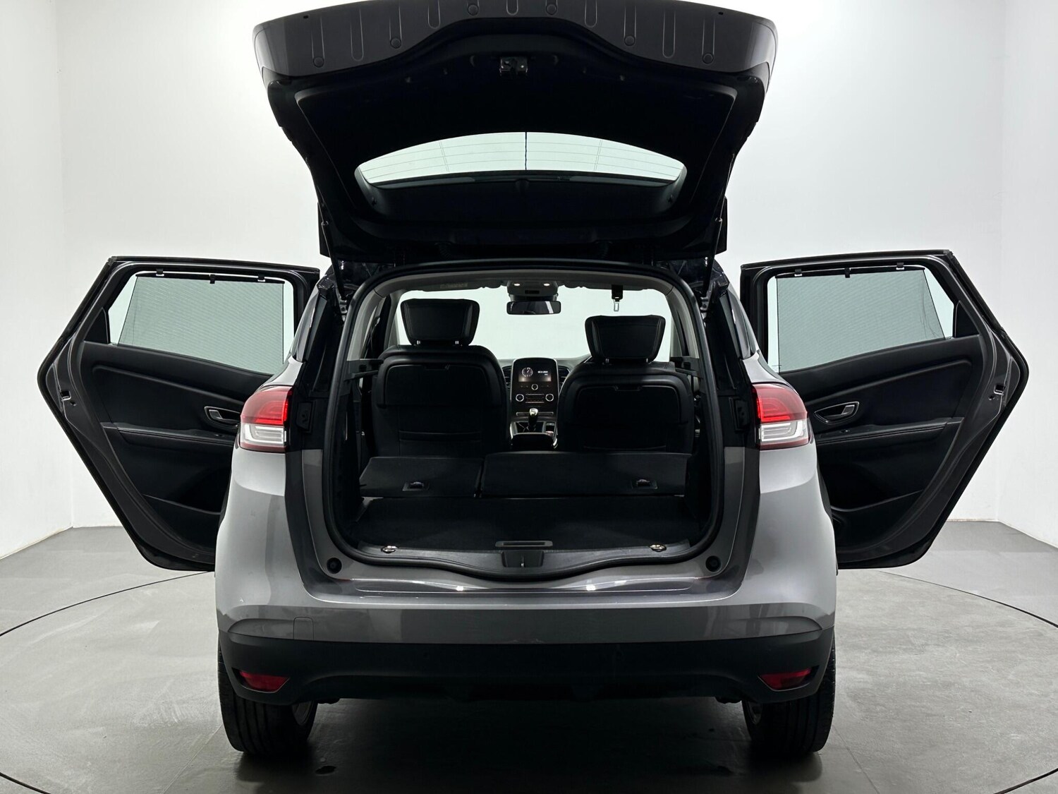 Used Renault Scenic 2017 for sale - 78156513: Photo 50