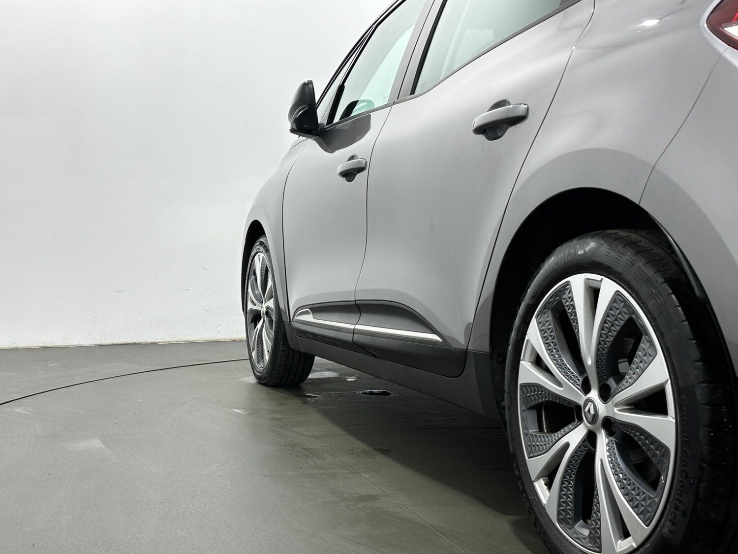 Used Renault Scenic 2017 for sale - 78156513: Photo 52