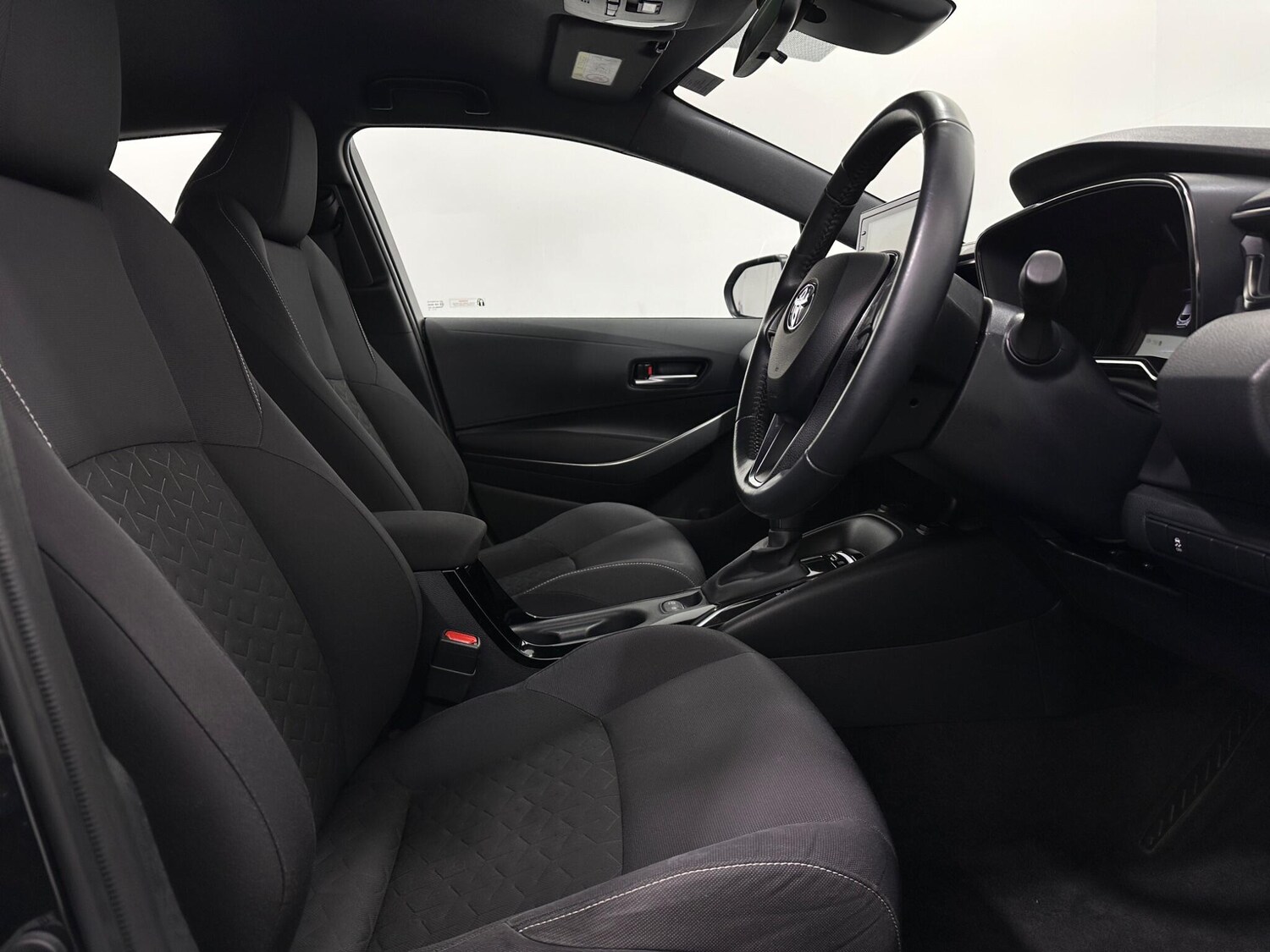 Used Toyota Corolla 2022 for sale - 76878992: Photo 30