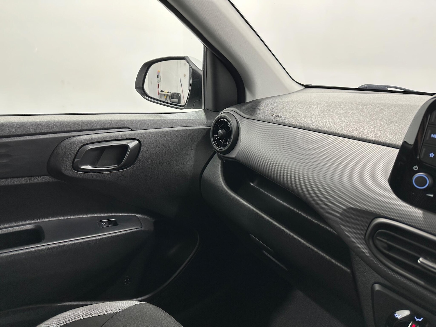 Used Hyundai i10 2021 for sale - 76913116: Photo 23