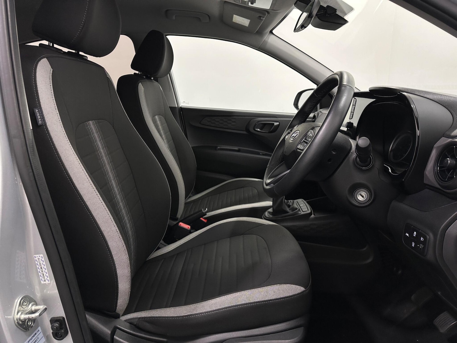 Used Hyundai i10 2021 for sale - 76913116: Photo 26