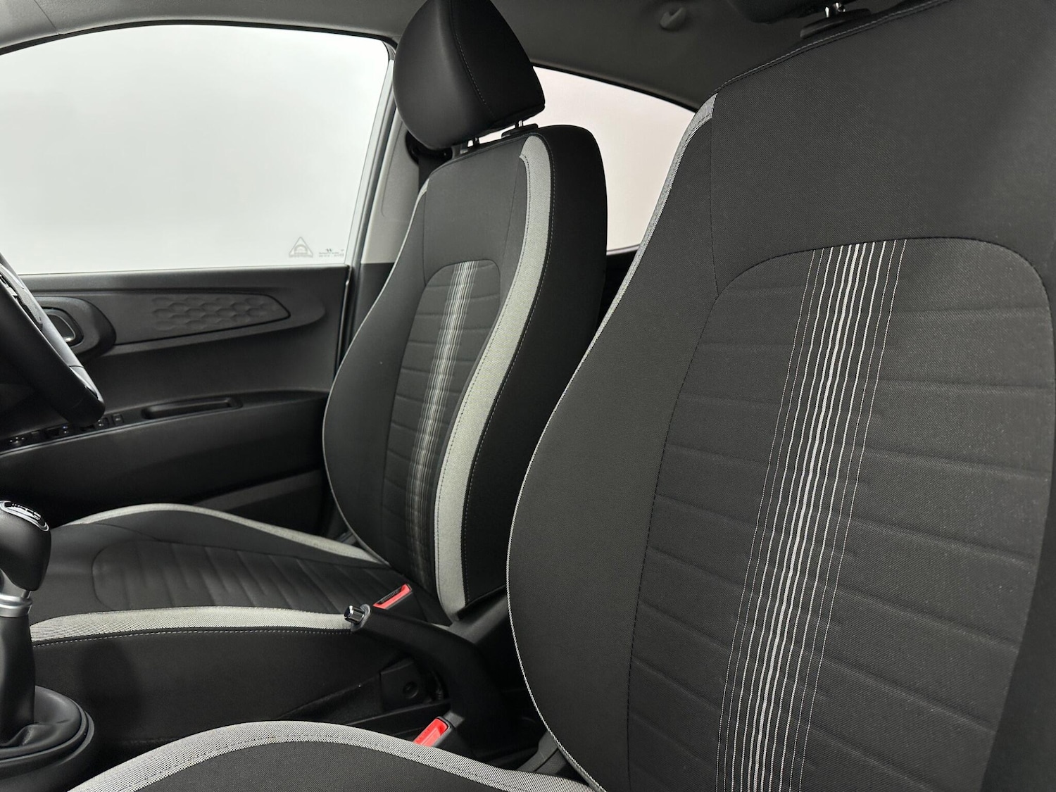 Used Hyundai i10 2021 for sale - 76913116: Photo 31