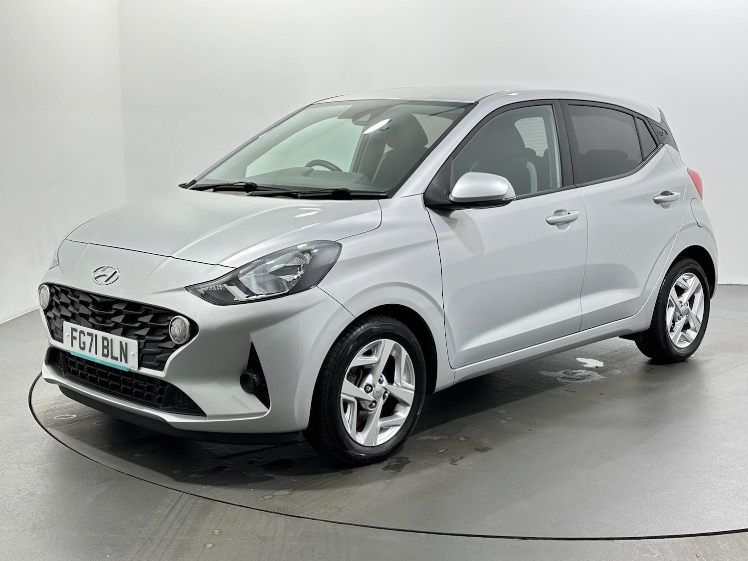 Used Hyundai i10 2021 for sale - 76913116: Photo 4