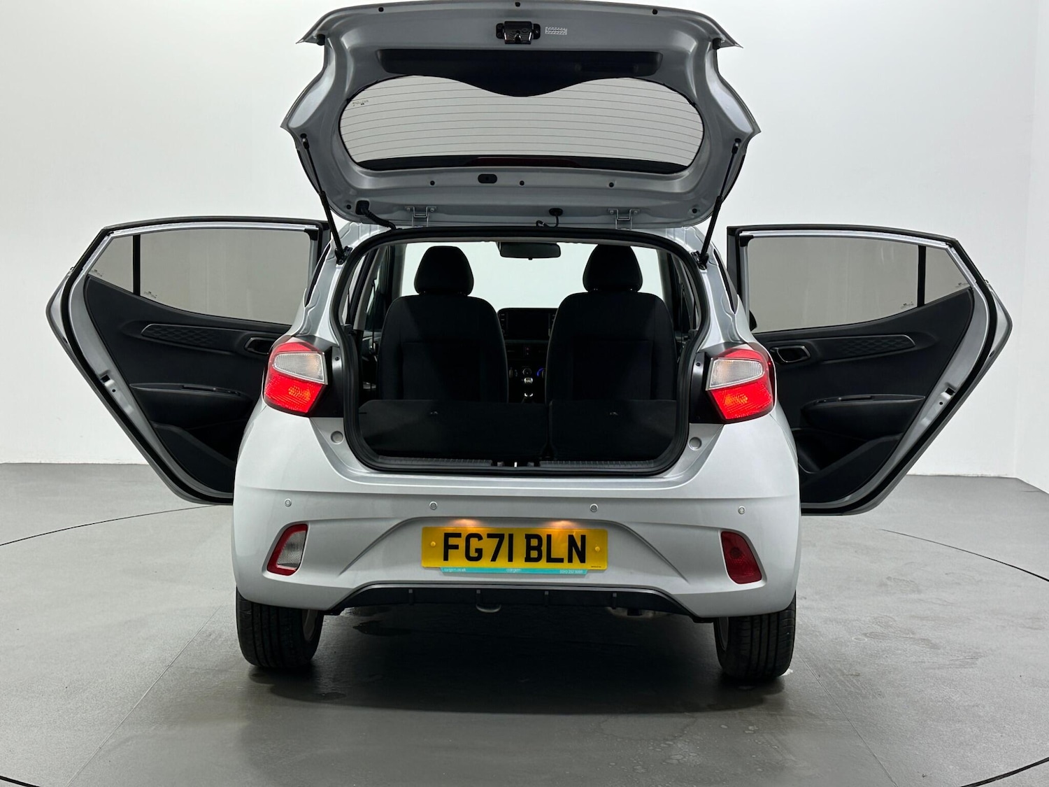 Used Hyundai i10 2021 for sale - 76913116: Photo 40