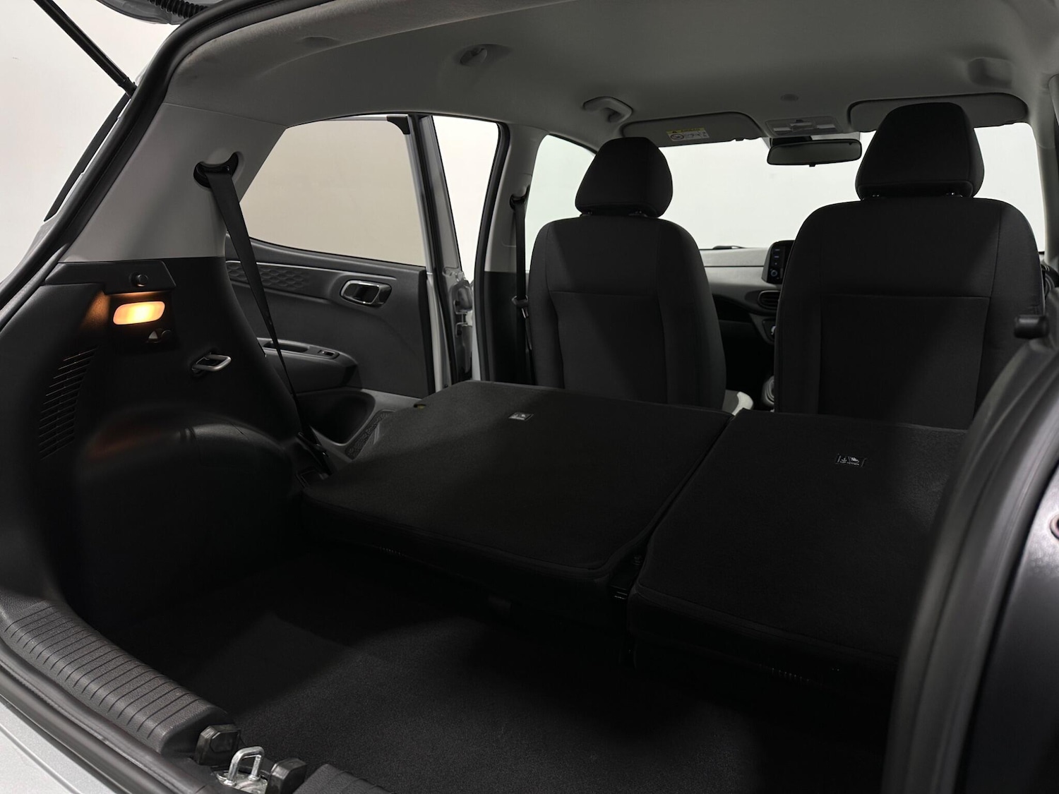 Used Hyundai i10 2021 for sale - 76913116: Photo 41