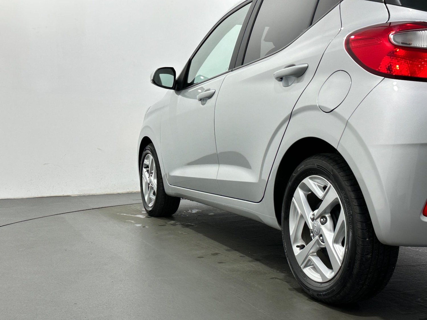 Used Hyundai i10 2021 for sale - 76913116: Photo 45