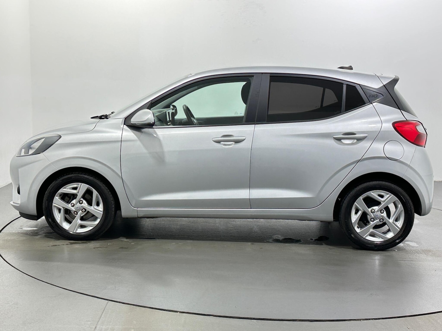 Used Hyundai i10 2021 for sale - 76913116: Photo 5